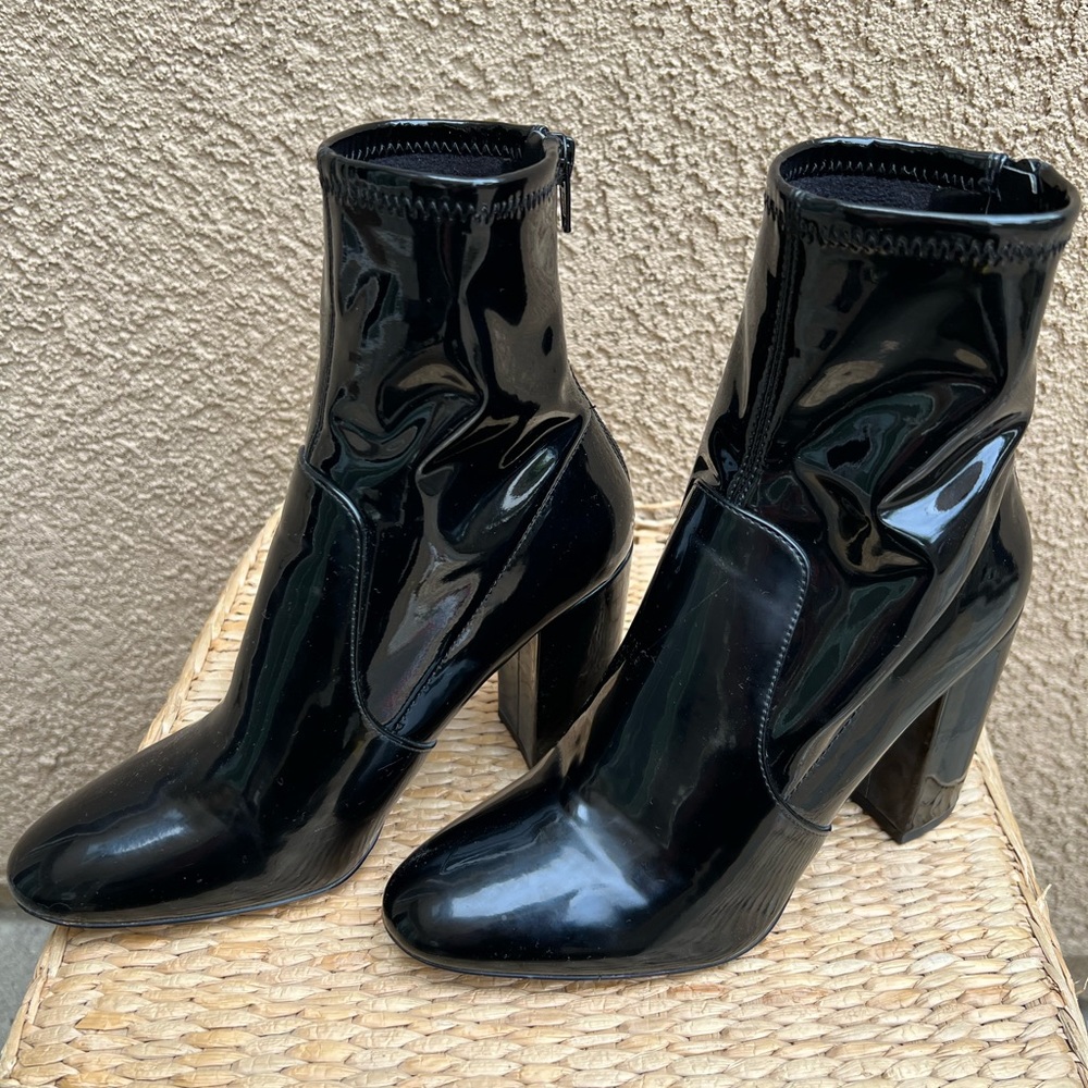 Aldo Patent Synthetic Black Boots W 7- used